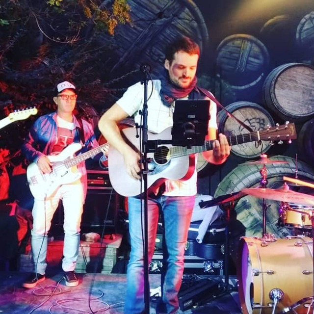View Rudy Live