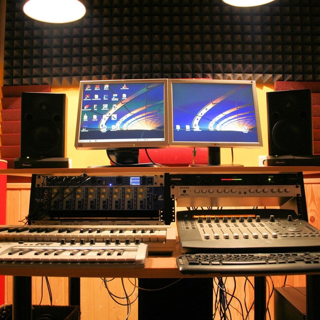 View ChiribitaEstudio
