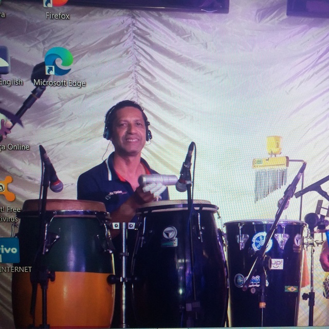 View Silvio de carvalho