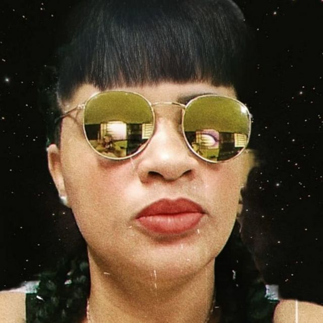 View Aline Cavadao100