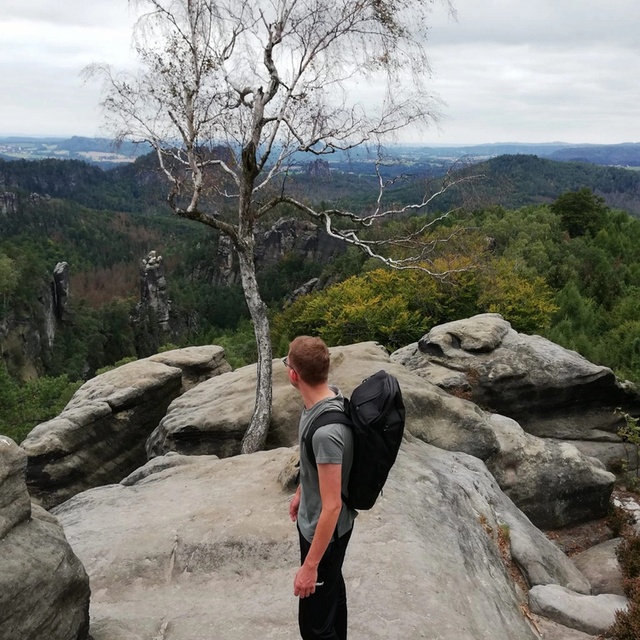 View Lukas Grüneberger
