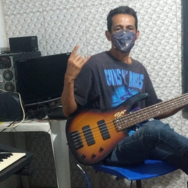 View Kennedy e Gustavo, Mamonas Assassinas Cover