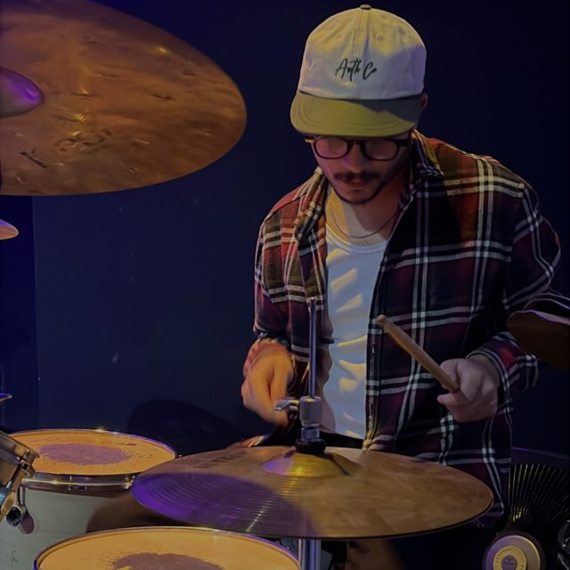 View Marcos instagram: mar.coous