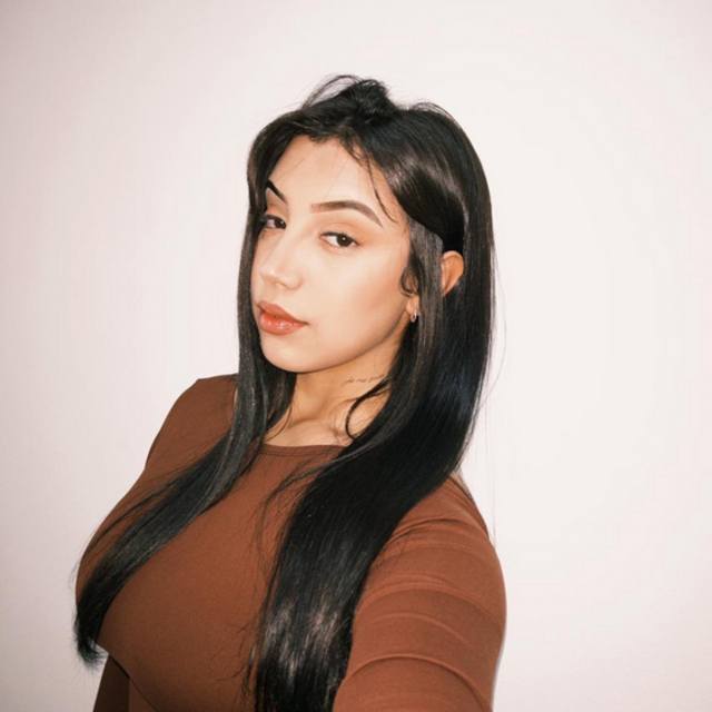ivana243833
