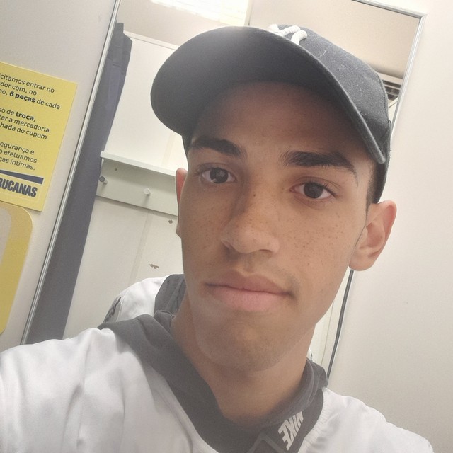 View Thiago Roberto