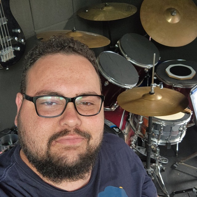 View LEANDRO OLIVEIRA DE CARVALHO