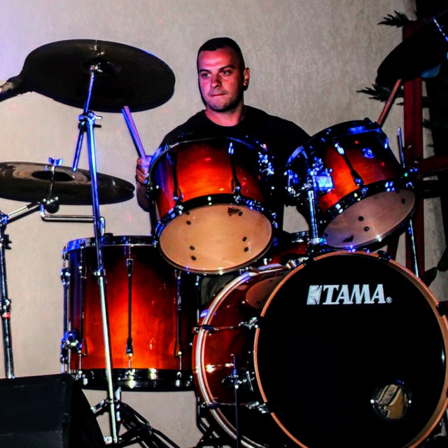 View CharlyGDrumz