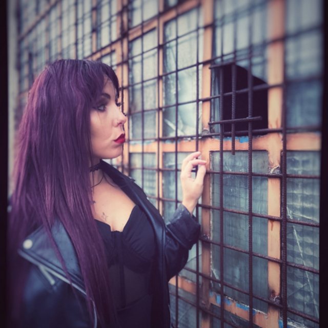 View Amy Insanity