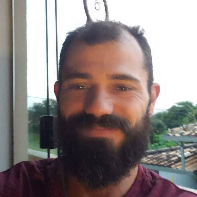 View Mateus Bueno Andere