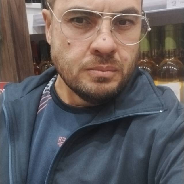 View adriano323257