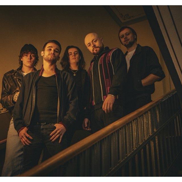 נוֹף Sellout Alley