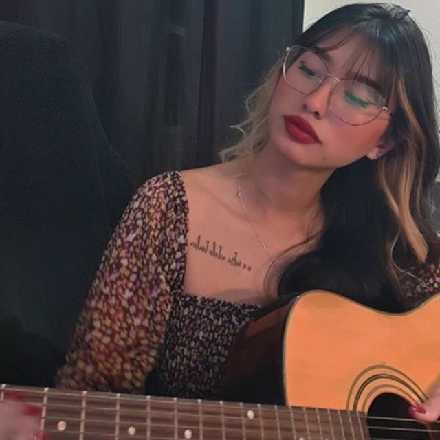 View Juliana Meireles