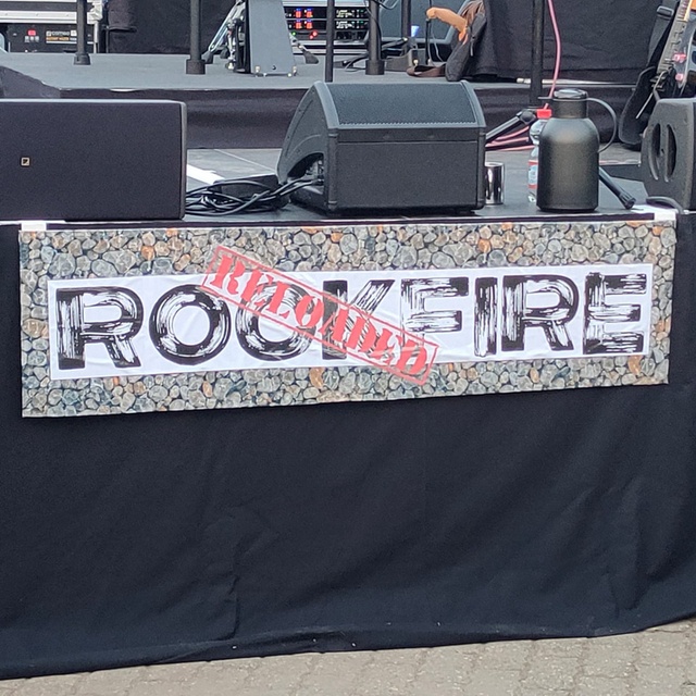 טעינה מחדש של Rockfire