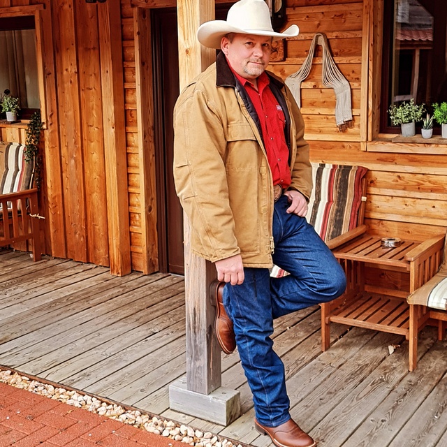 View Honkytonk Frank