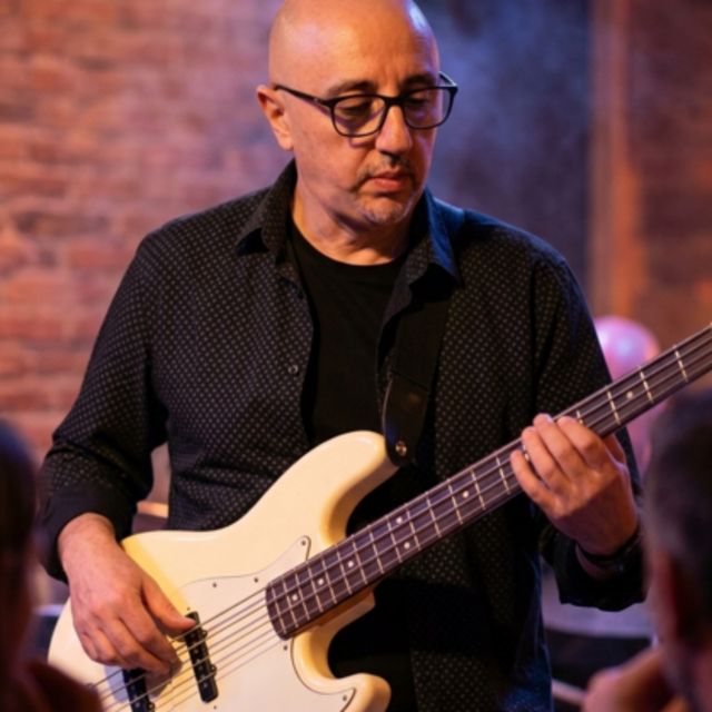 View Enrique Micaelo