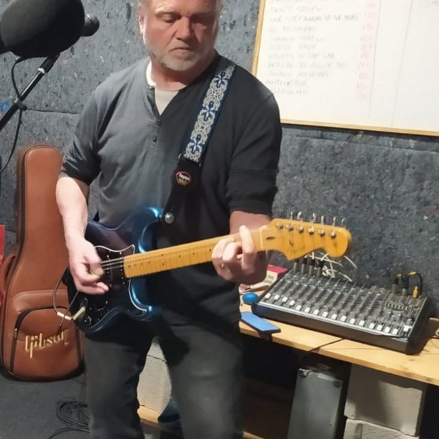 View Rsmguitar