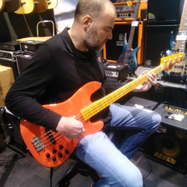 View maxime_bass