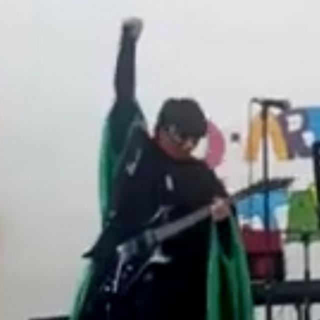View Molochtheguitar