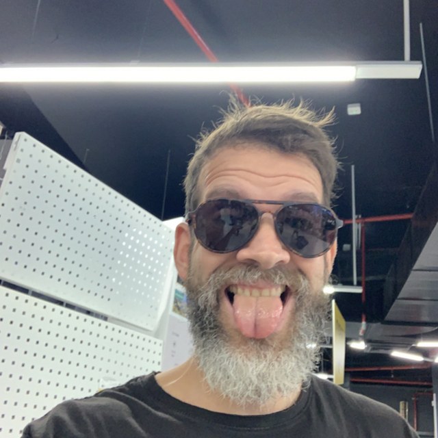 אלכס