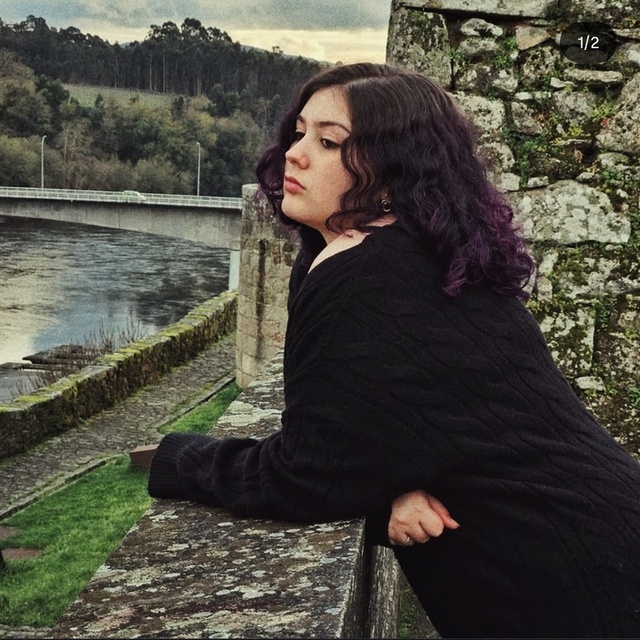 View Aroa Becerra