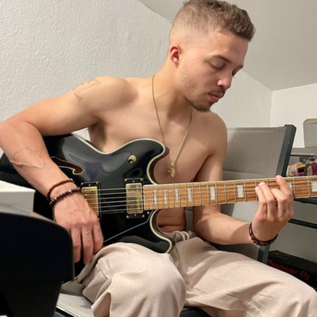 View Heraclidebymusic