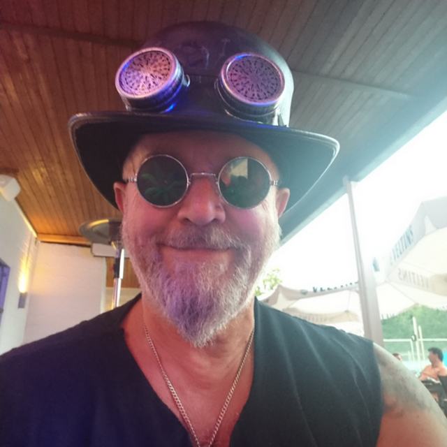 View Bassschlampe1977