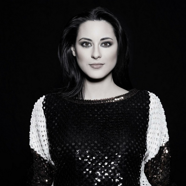 נוֹף vivian381846