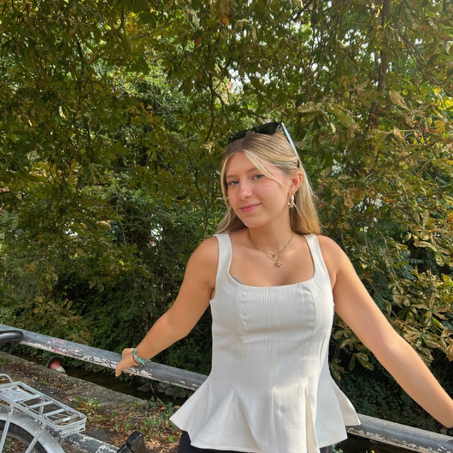 View claudiiagarciia2