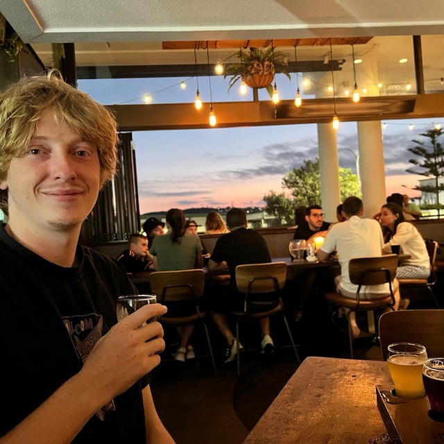 View Zac