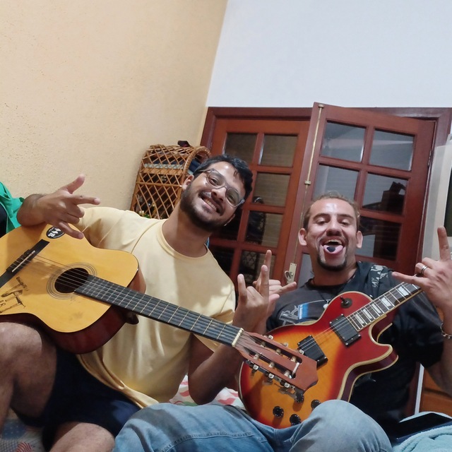 View Mamutes Metállicos