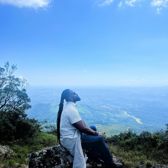 View Thiago