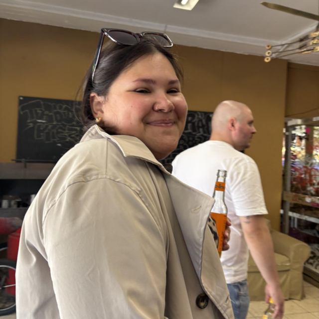 View alessandra396053