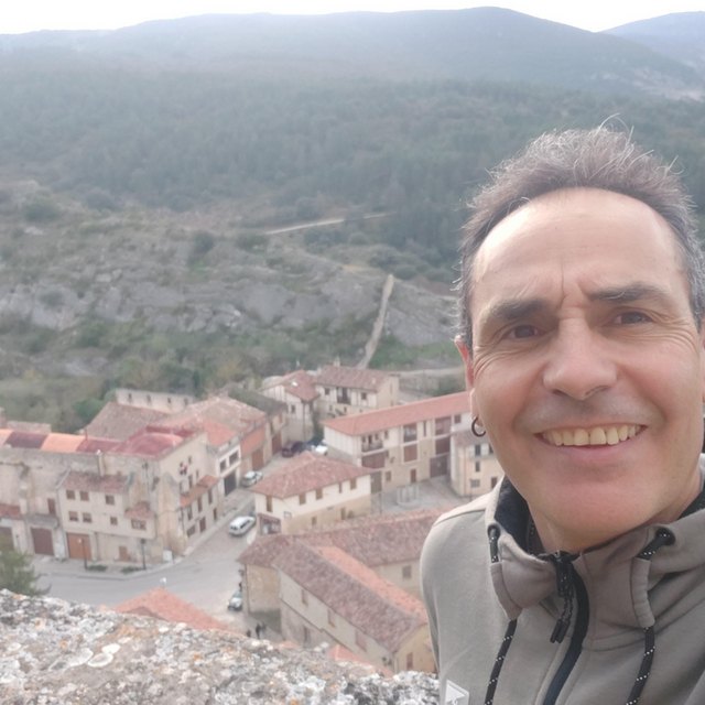 View Joselu-73
