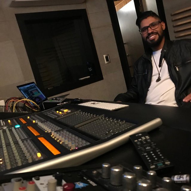 View karllos Cainelli