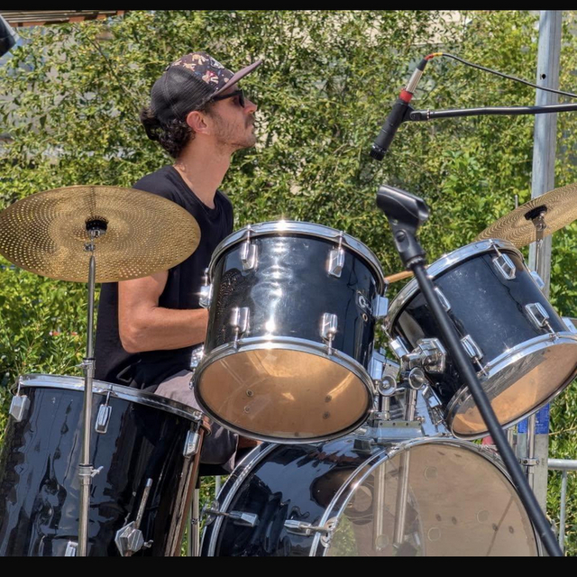 View elliotDrums