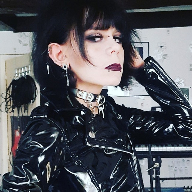 View The Damned Geisha