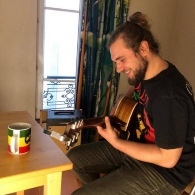 View thomas_reggae