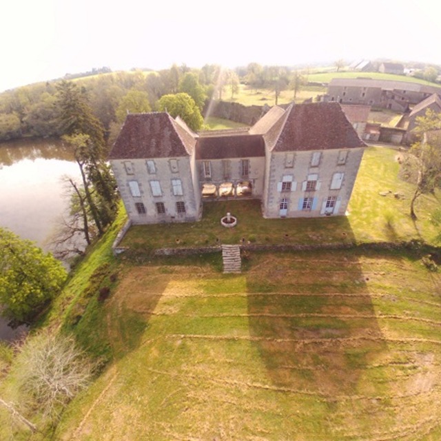 View chateau dompierre